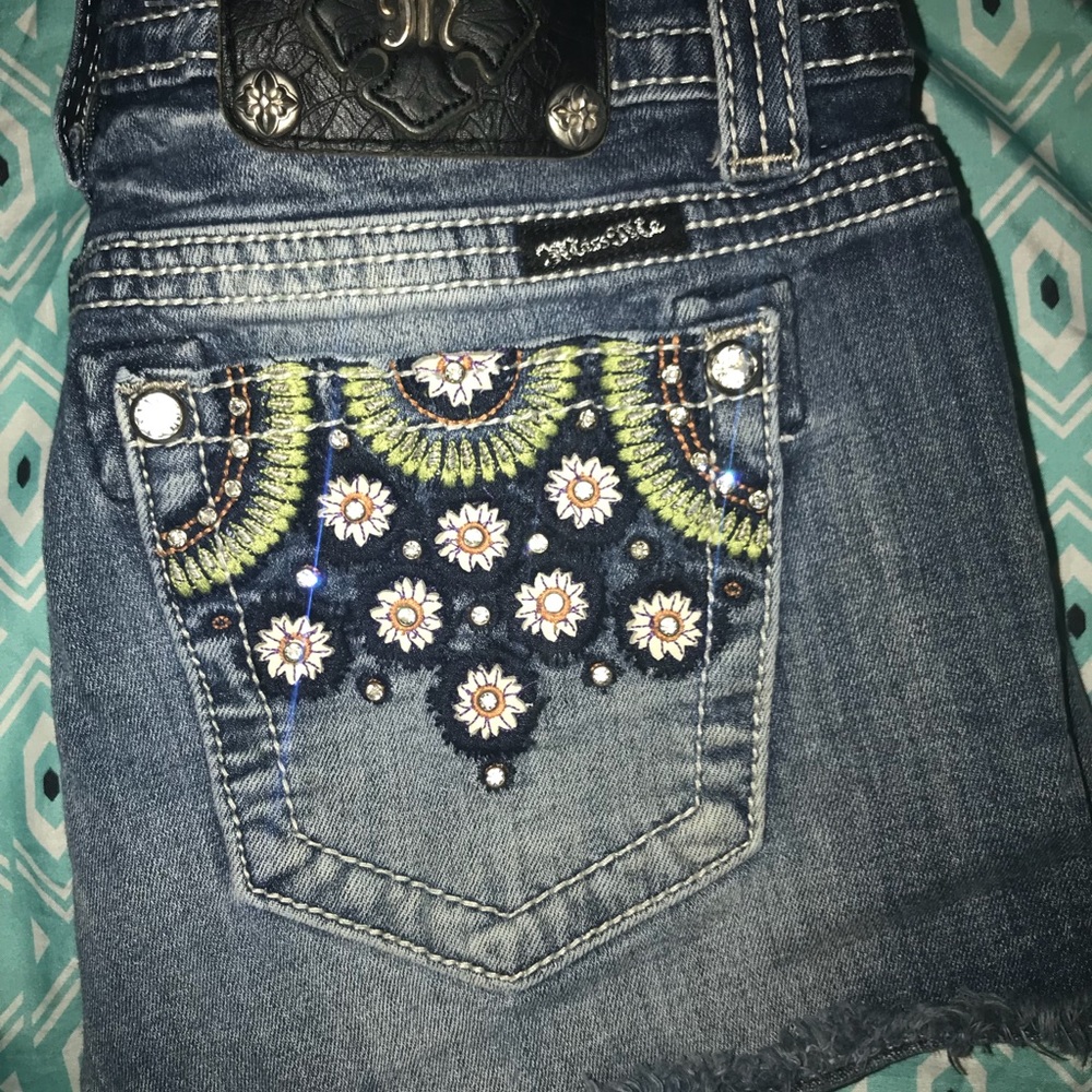 Miss me Shorts Size 28